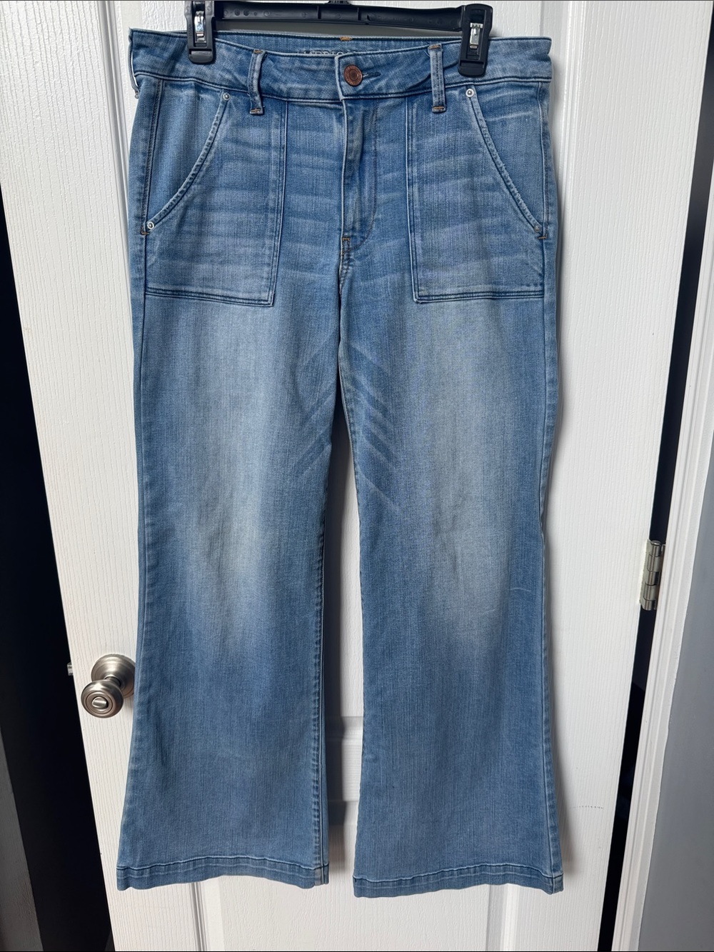 American Eagle A-Line Wide Leg Flared Jeans